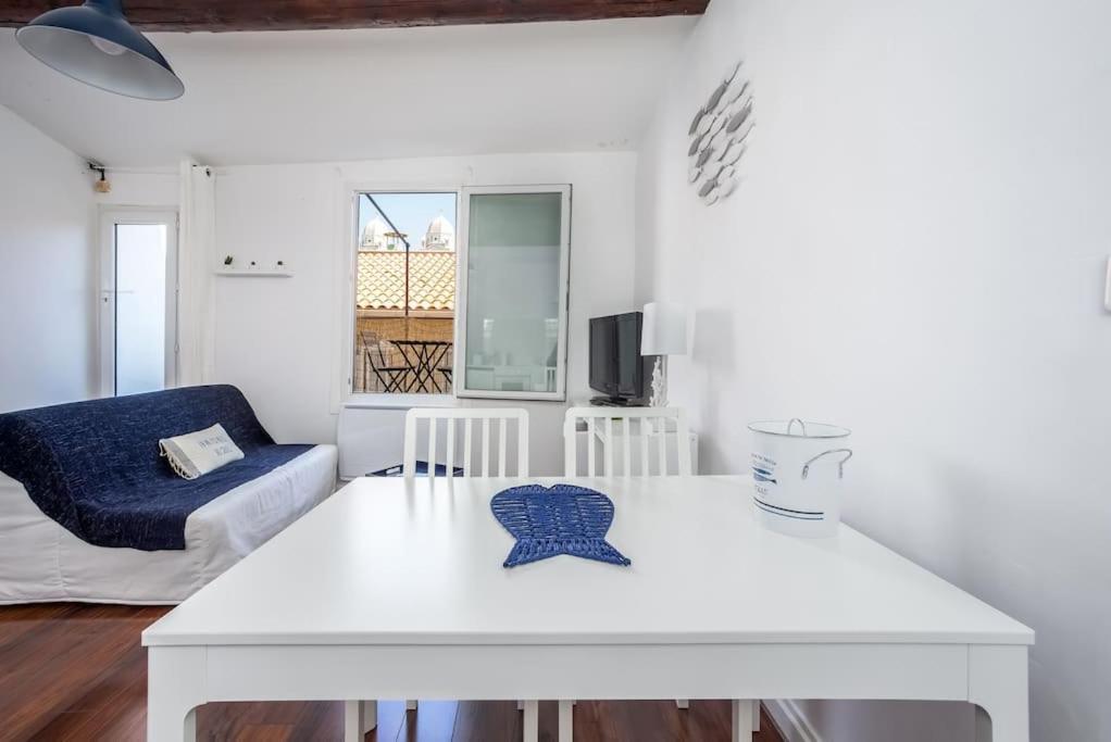 דירות מרסיי Au Coeur Du Panier Avec Terrasse 2 A 4 Personnes Climatisation מראה חיצוני תמונה